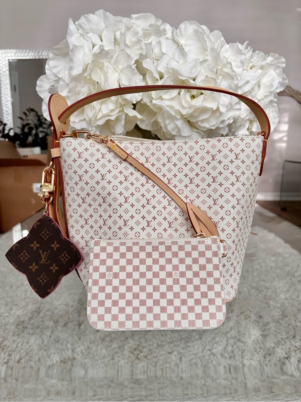 L V Fashion Designer Inspired checkered Monogram Bucket Bag with Pouch